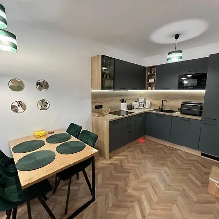 Etara 4, - Modern Seaside Elegance Apartment