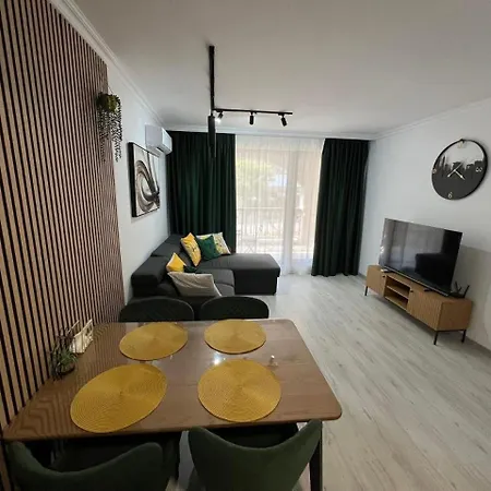 Apartament Etara 4, - Modern Seaside Elegance